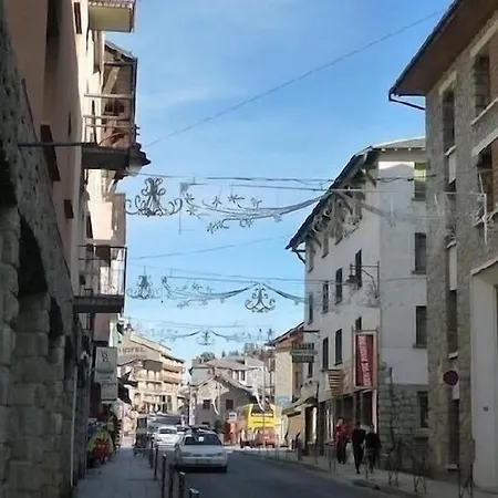 T3 Plein Centre 6 Couchages A 5 Mn A Pied Des Telecabines Wifi Gratuit Lägenhet *